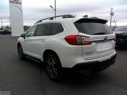 2023 Subaru Ascent Limited 8-Passenger