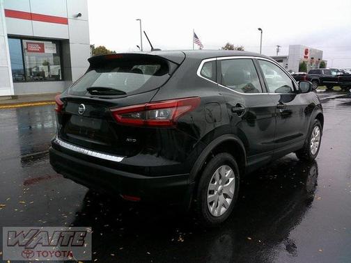 2020 Nissan Rogue Sport S