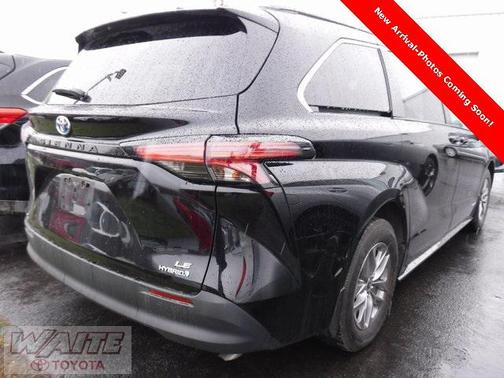 2021 Toyota Sienna LE