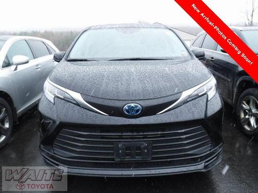 2021 Toyota Sienna LE