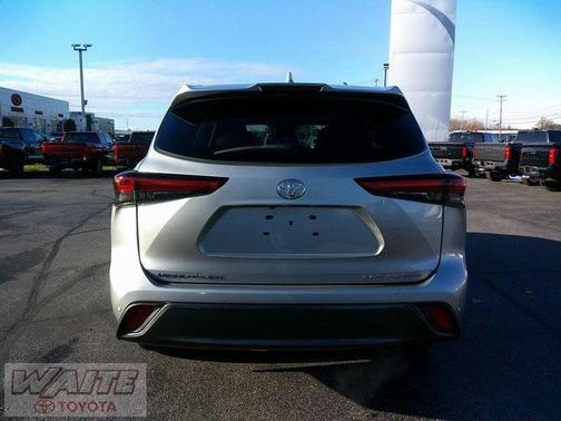2022 Toyota Highlander Limited