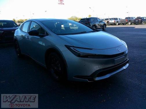 2026 Toyota Prius Plug-In Hybrid SE