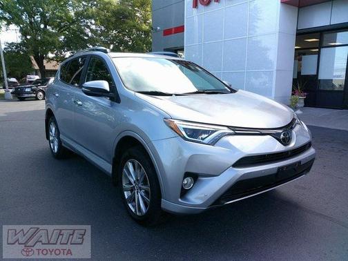 2017 Toyota RAV4 Platinum