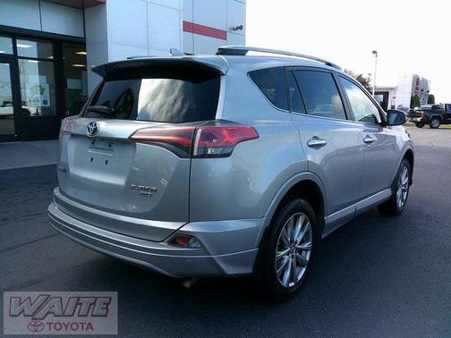 2017 Toyota RAV4 Platinum