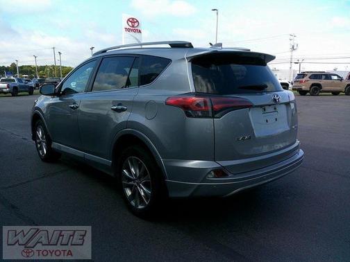 2017 Toyota RAV4 Platinum