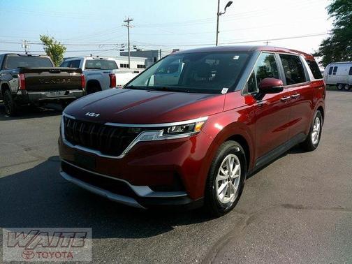 2024 Kia Carnival LX