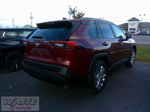 2025 Toyota RAV4 XLE Premium