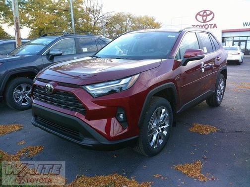 2025 Toyota RAV4 XLE Premium