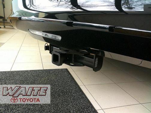 Oxygen White 2026 Toyota Crown Signia Limited