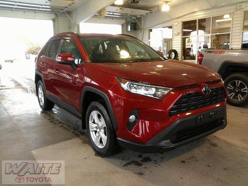 2020 Toyota RAV4 XLE