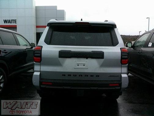 2025 Toyota 4Runner TRD Off Road