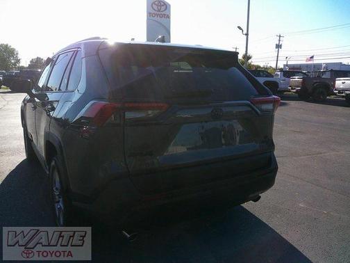 2022 Toyota RAV4 Hybrid LE