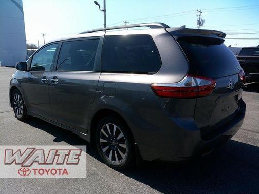 2019 Toyota Sienna XLE Premium