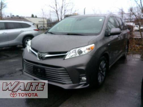 2019 Toyota Sienna XLE Premium