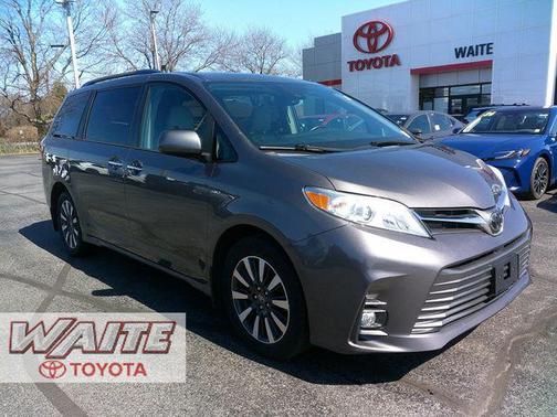2019 Toyota Sienna XLE Premium