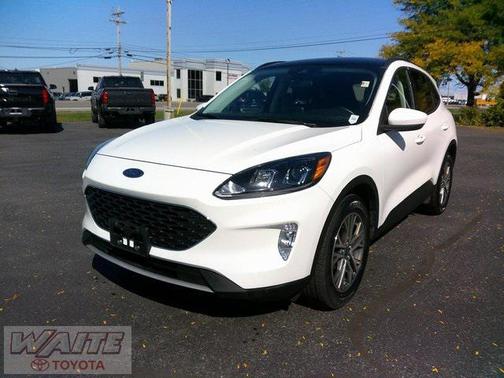 2022 Ford Escape SEL