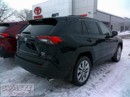 2025 Toyota RAV4 XLE Premium