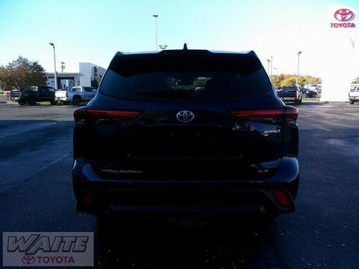 2021 Toyota Highlander Hybrid XLE