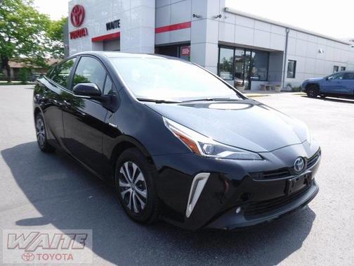 2022 Toyota Prius XLE