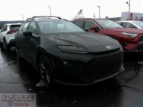 2025 Toyota Crown Signia Limited