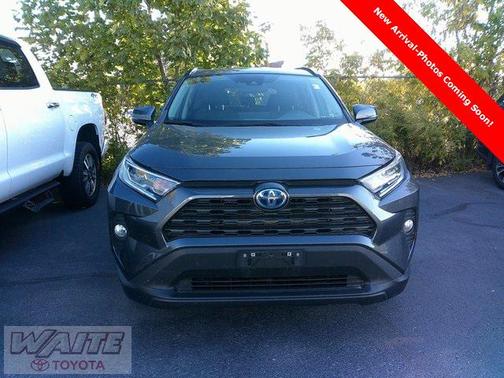 2021 Toyota RAV4 Hybrid XLE