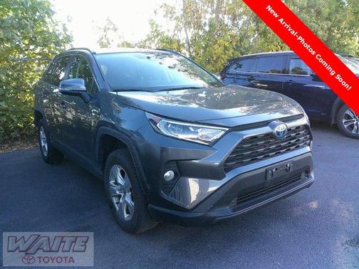 2021 Toyota RAV4 Hybrid XLE