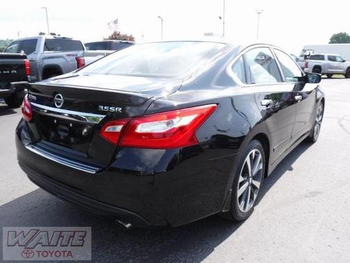 2016 Nissan Altima 3.5 SR