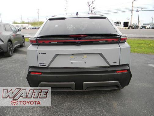 Cement 2026 Toyota C-HR SE
