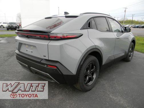 Cement 2026 Toyota C-HR SE