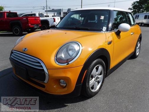 2014 MINI Hardtop Cooper