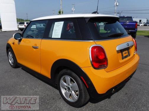 2014 MINI Hardtop Cooper