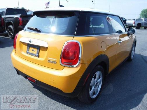 2014 MINI Hardtop Cooper