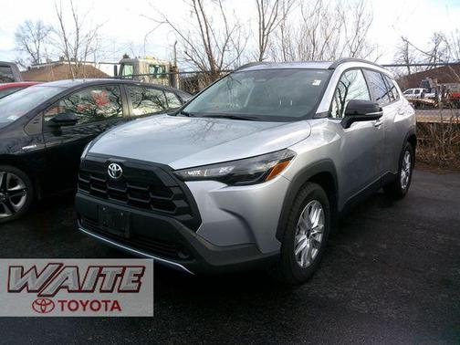 2026 Toyota Corolla Cross LE