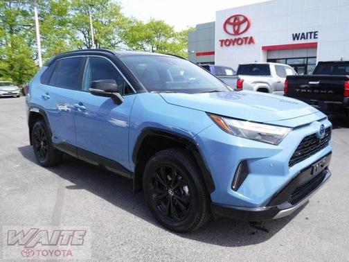 2023 Toyota RAV4 Hybrid SE