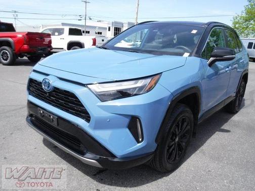 2023 Toyota RAV4 Hybrid SE
