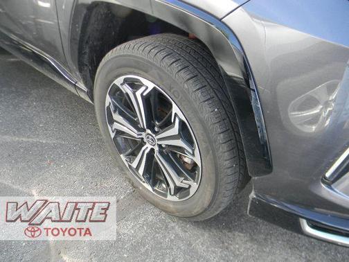 Magnetic Gray Metallic/Midnight Black Metallic 2025 Toyota RAV4 Hybrid SE