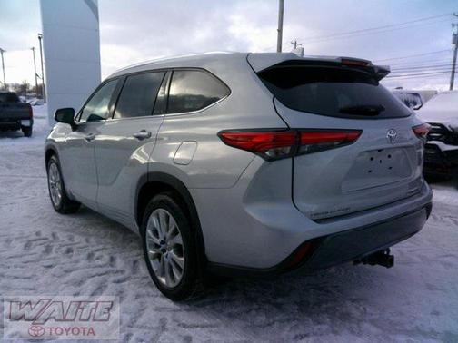 2022 Toyota Highlander Limited