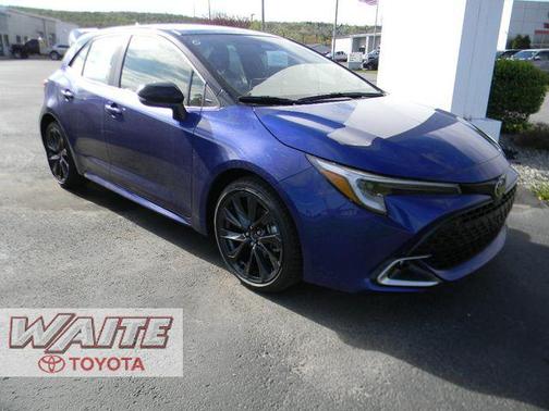 Blue Crush Metallic/Midnight Black Metallic 2026 Toyota Corolla XSE