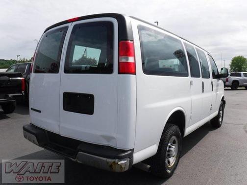 2017 Chevrolet Express 2500 Work Van