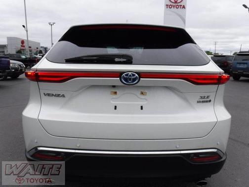 2021 Toyota Venza XLE