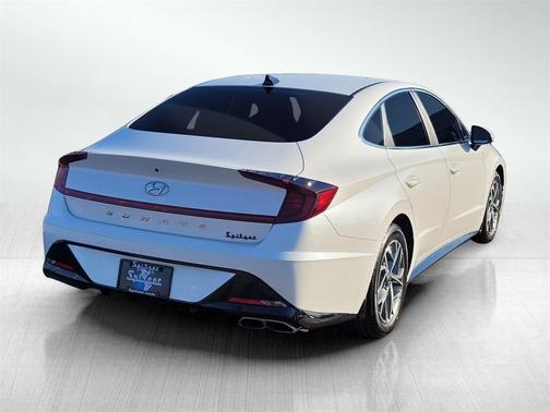 2022 Hyundai SONATA SEL