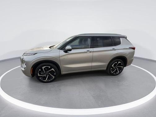 2023 Mitsubishi Outlander PHEV 40th Anniversary