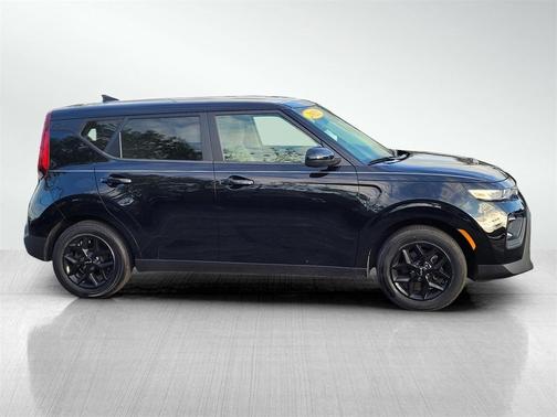 2022 Kia Soul S
