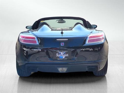 2008 Saturn Sky Red Line
