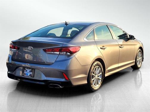 2018 Hyundai SONATA SE