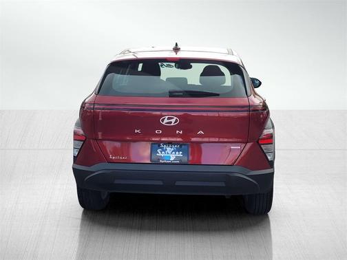 2024 Hyundai KONA SE