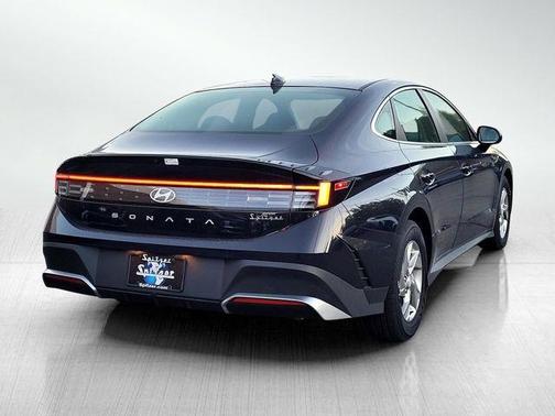 2025 Hyundai SONATA SE