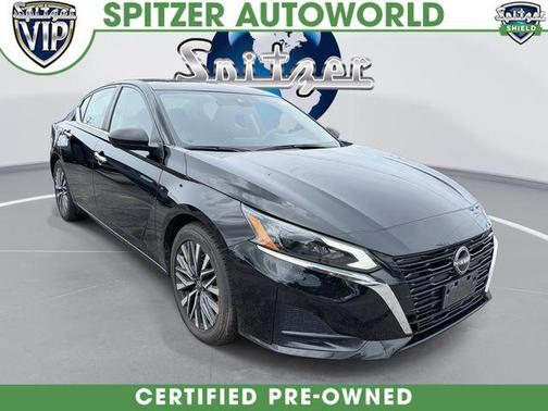 Black 2024 Nissan Altima 2.5 SV