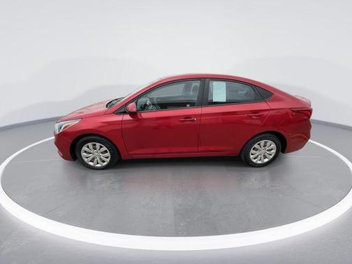 2020 Hyundai Accent SE