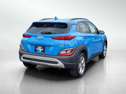 2022 Hyundai KONA SEL